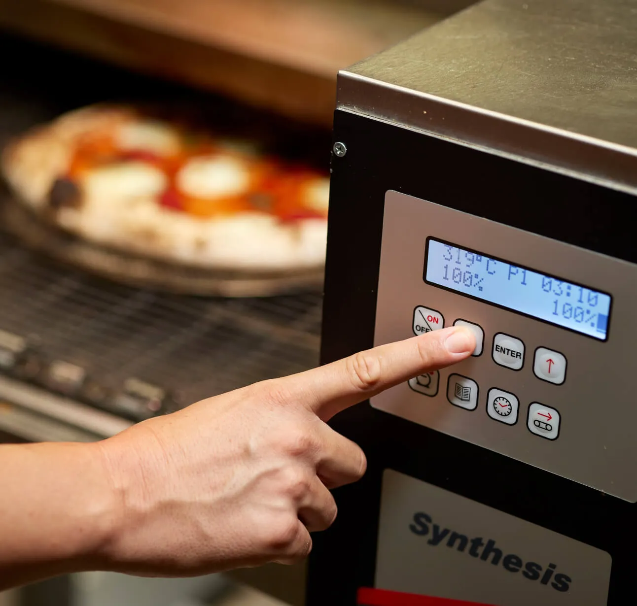 Dettaglio schermo forno Synthesis